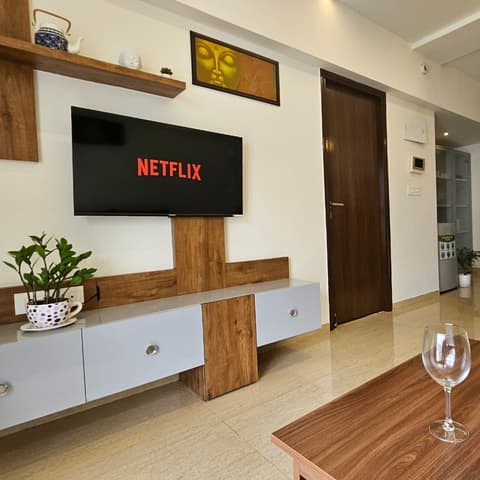 Expressway-view one-bedroom on the 15th floor, Lodha Belmondo &mdash; photo 10