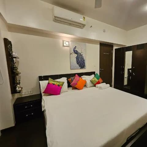 Expressway-view one-bedroom on the 3rd floor, Lodha Belmondo &mdash; photo 8