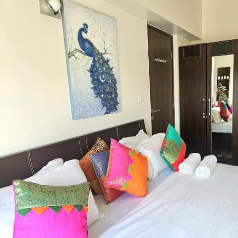 Expressway-view one-bedroom on the 3rd floor, Lodha Belmondo &mdash; photo 9