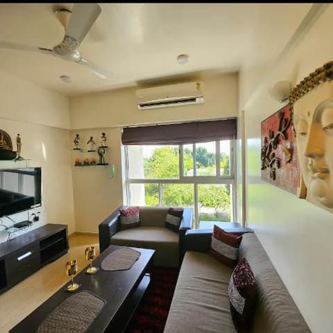 Expressway-view one-bedroom on the 3rd floor, Lodha Belmondo &mdash; photo 16