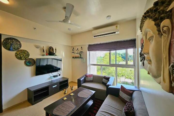 Expressway-view one-bedroom on the 3rd floor, Lodha Belmondo &mdash; photo 2