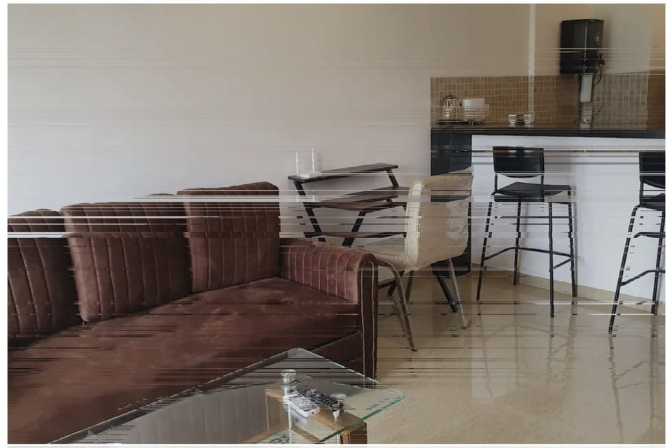 Expressway-view one-bedroom on the 8th floor (II), Lodha Belmondo &mdash; photo 2