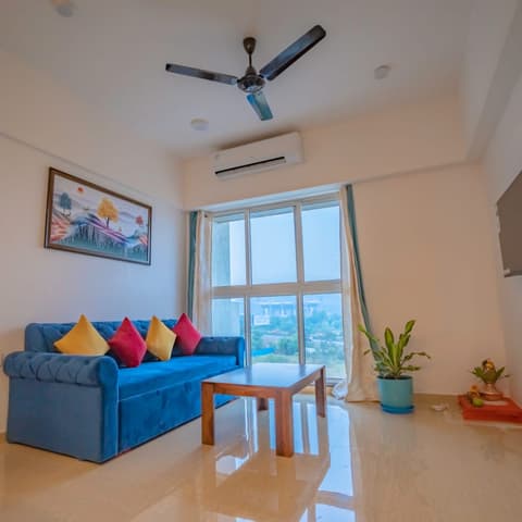 Expressway-view one-bedroom on the 8th floor (III), Lodha Belmondo &mdash; photo 7
