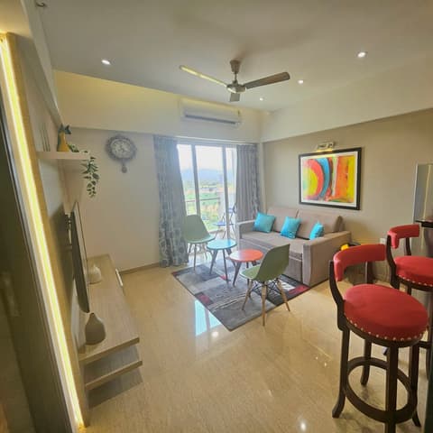 Golf-view one-bedroom on the 15th floor, Lodha Belmondo &mdash; photo 14