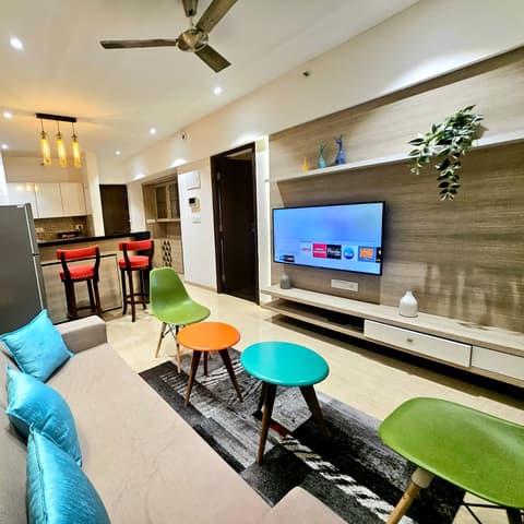 Golf-view one-bedroom on the 15th floor, Lodha Belmondo &mdash; photo 16