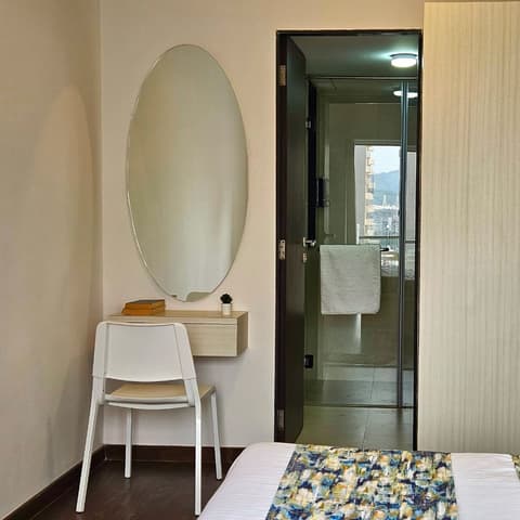 Golf-view one-bedroom on the 19th floor, Lodha Belmondo &mdash; photo 8