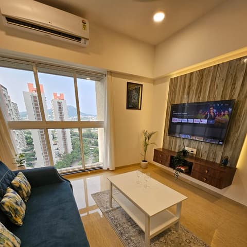 Golf-view one-bedroom on the 19th floor, Lodha Belmondo &mdash; photo 16