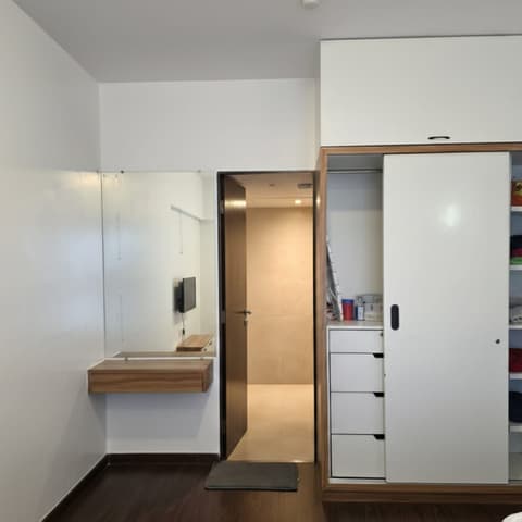 Golf-view one-bedroom on the 20th floor, Lodha Belmondo &mdash; photo 11