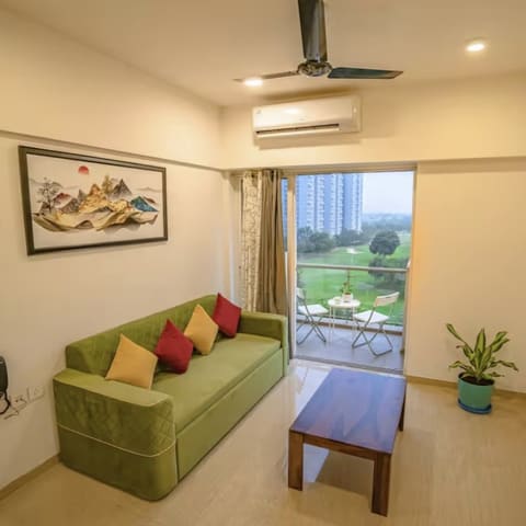 The garden-level golf view, Lodha Belmondo — photo 12