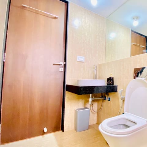 The two-bedroom with the jacuzzi, Lodha Belmondo — photo 7