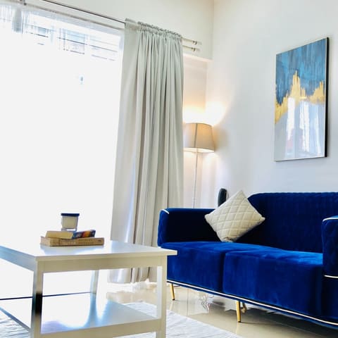 The two-bedroom with the jacuzzi, Lodha Belmondo — photo 8
