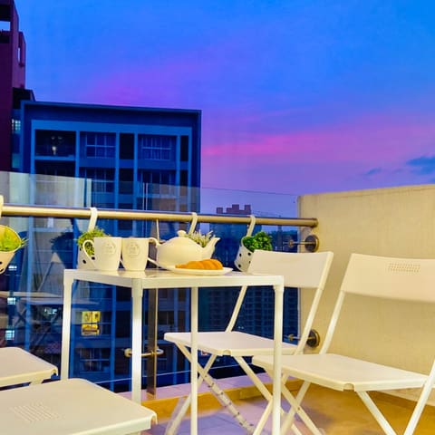 The two-bedroom with the jacuzzi, Lodha Belmondo — photo 15