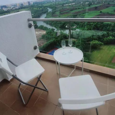 The riverfront one-bedroom, Lodha Belmondo — photo 12