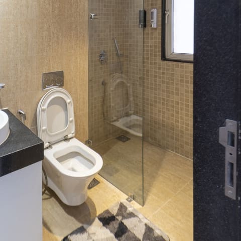 The three-bedroom on the 11th, Lodha Belmondo — photo 2