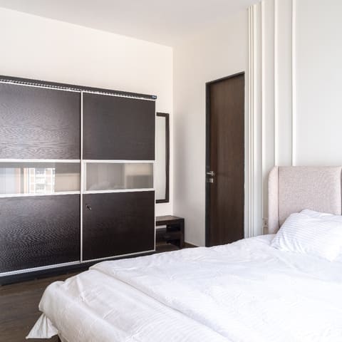 The three-bedroom on the 11th, Lodha Belmondo — photo 7