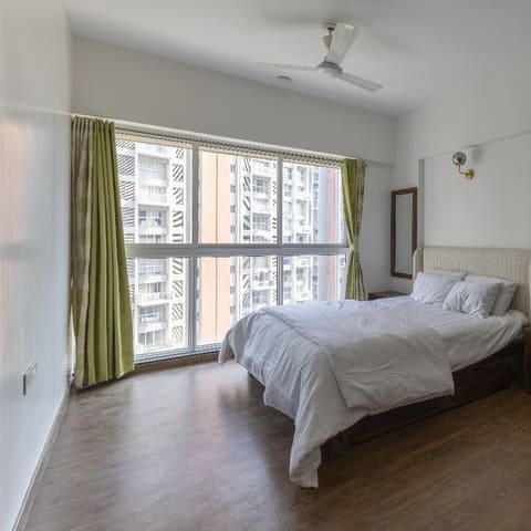 The three-bedroom on the 11th, Lodha Belmondo — photo 8