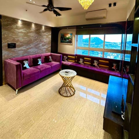 The top-floor jacuzzi studio at Lodha Belmondo