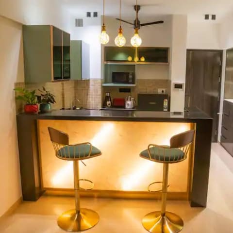 The top-floor jacuzzi studio, Lodha Belmondo — photo 12