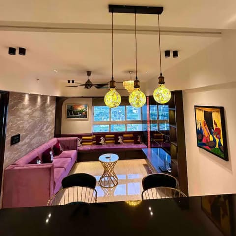 The top-floor jacuzzi studio, Lodha Belmondo — photo 15