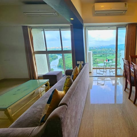 The waterfront two-bedroom, Lodha Belmondo — photo 4