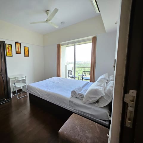 The waterfront two-bedroom, Lodha Belmondo — photo 16